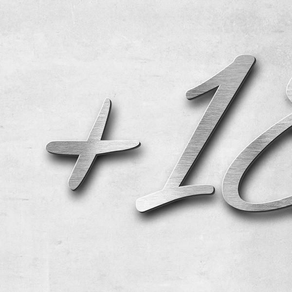 Schriftzug "+18.12.06" in Schriftart "Jessari", Edelstahl V2A gebürstet - hochwertig & wetterbeständ