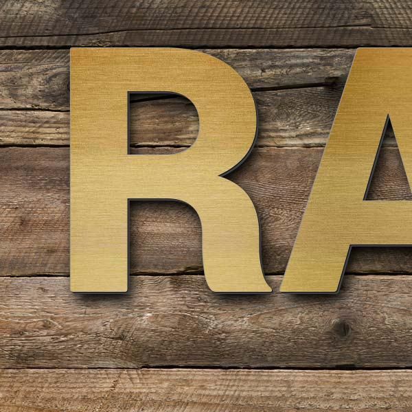 Schriftzug "RAUCHERLOUNGE" in Schriftart "Sans", Acryl-Kunststoff in Messing-Optik gebürstet - hochw