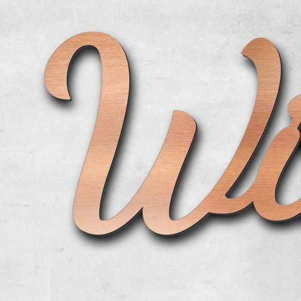 Schriftzug "Wilfried &" in Schriftart "Filigrano", Acryl-Kunststoff in Kupfer-Optik gebürstet - hoch