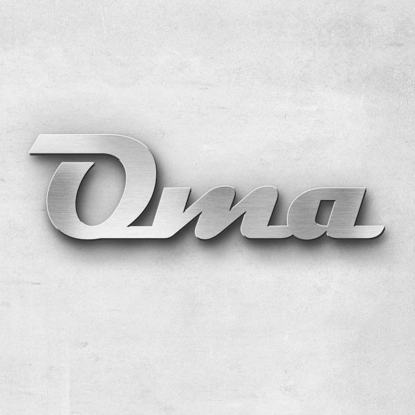 Schriftzug "Oma", Breite: 7 cm, Schriftart: Scriptic, Befestigung: Selbstklebend