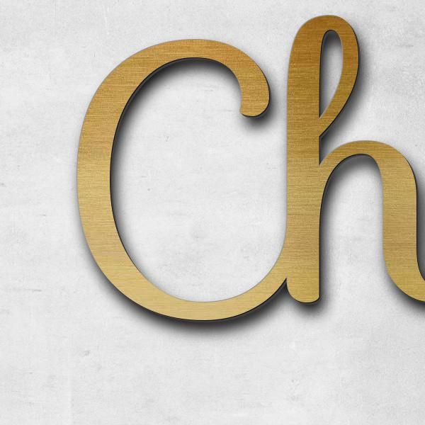 Lettering "Chez mon copain", acrylic plastic in Aspect laiton brushed - high quality & weather resistant