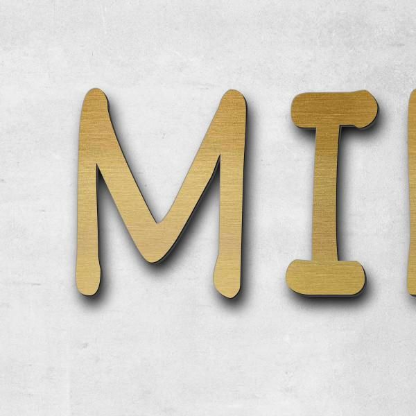 Schriftzug "MILENASCHMUCK" in Schriftart "Malta", Acryl-Kunststoff in Messing-Optik gebürstet - hoch