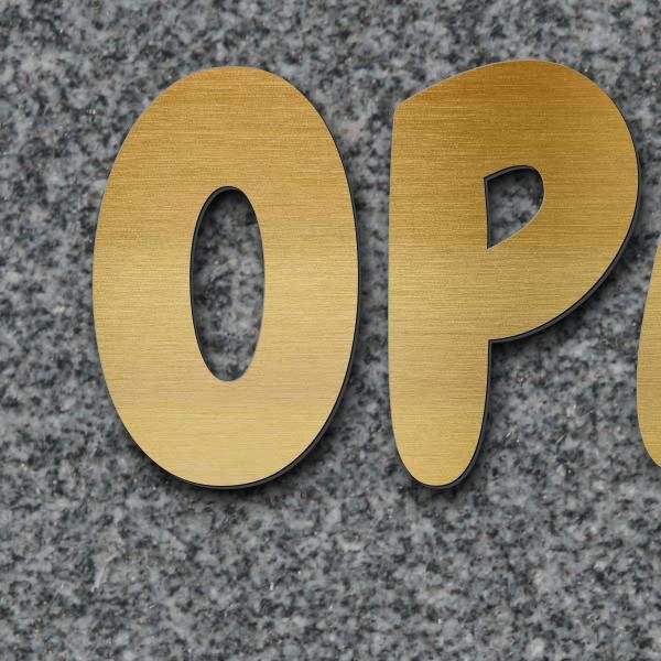 Schriftzug "OPA-ATZE" in Schriftart "Darius", Acryl-Kunststoff in Messing-Optik gebürstet - hochwert