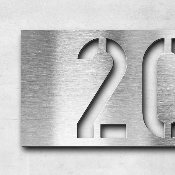 Schriftzug "*20.05.1966" in Schriftart "Blash", Edelstahl V2A gebürstet - hochwertig & wetterbeständ