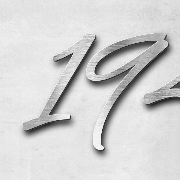Schriftzug "1942-2022" in Schriftart "Jessari", Edelstahl V2A gebürstet - hochwertig & wetterbeständ