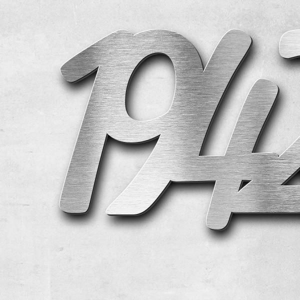 Schriftzug "1942-2022" in Schriftart "Scriptus", Edelstahl V2A gebürstet - hochwertig & wetterbestän