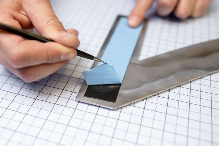 Selbstklebende Hausnummer Selbstklebende Hausnummer aus Edelstahl