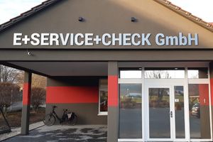 Schriftzug aus Metallbuchstaben Metallbuchstaben aus Edelstahl - Schriftzug Beispiel